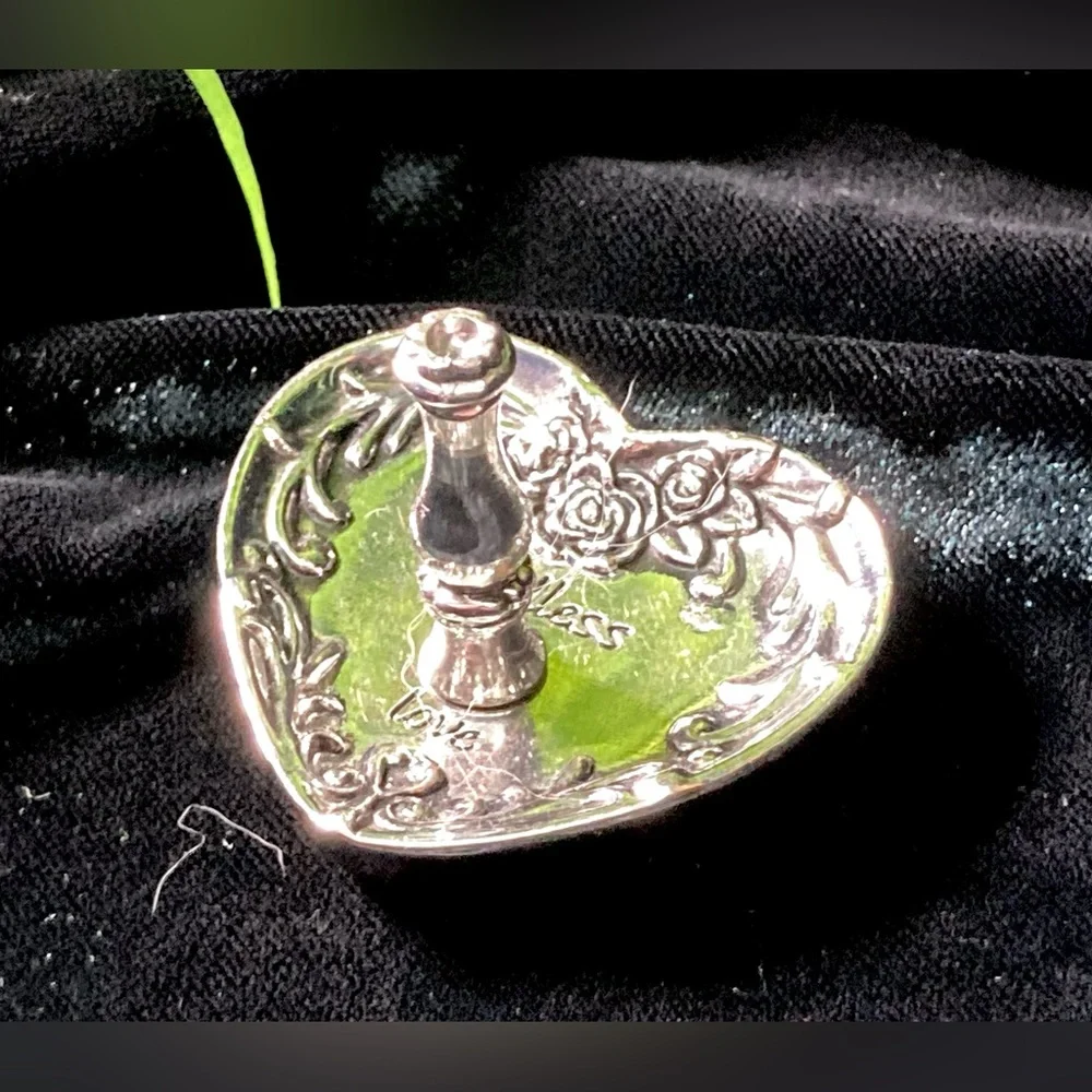 Vintage Endless Love Ring Holder - Picture 3 of 7